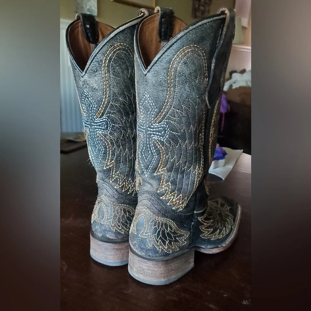 Girls Corral Boots size 2 - Picture 2 of 6